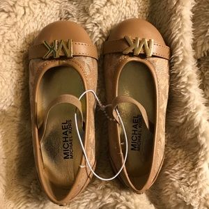 Children’s size 7 Michael Kors flats